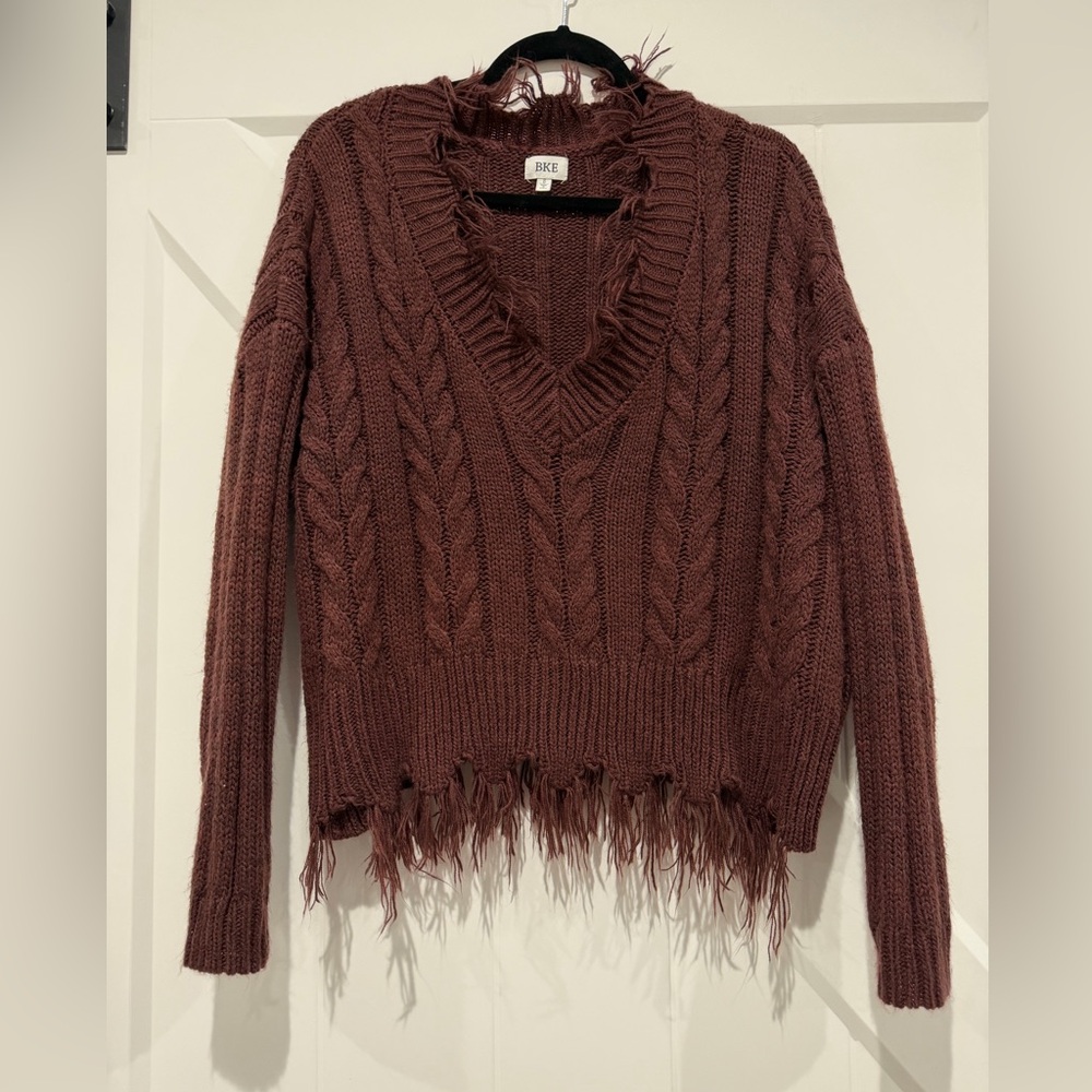 BKE V-Neck Frayed Hem Sweater - Plum/Burgundy